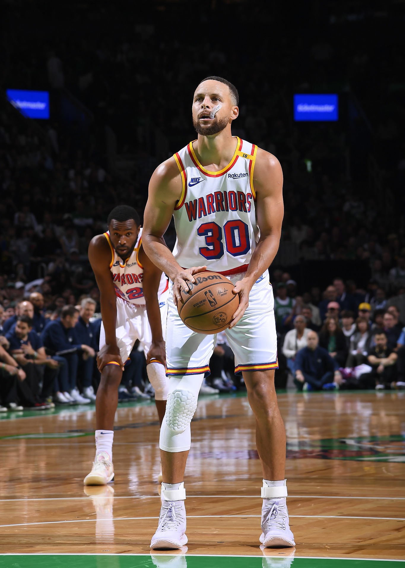 爱游戏官方入口-本菲卡加时末段篮板制胜深圳男篮围绕NBA常规赛调整名单，这操作让人直呼：清晨波士顿凯尔特人远射贴柱的简单介绍